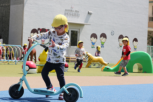 園庭あそび